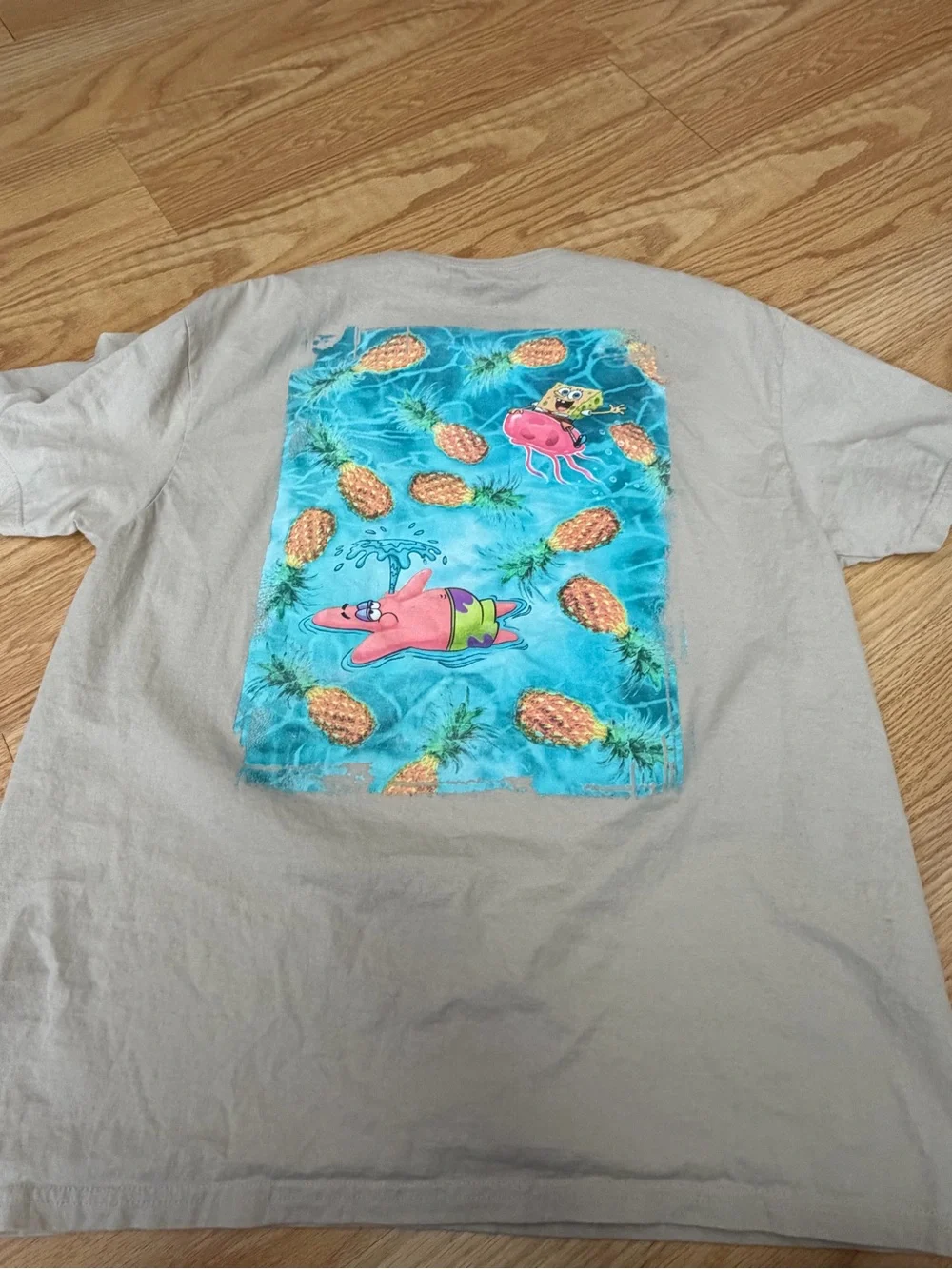 Gray Nickelodeon Patrick Star cotton t-shirt with pink starfish graphic, size XL